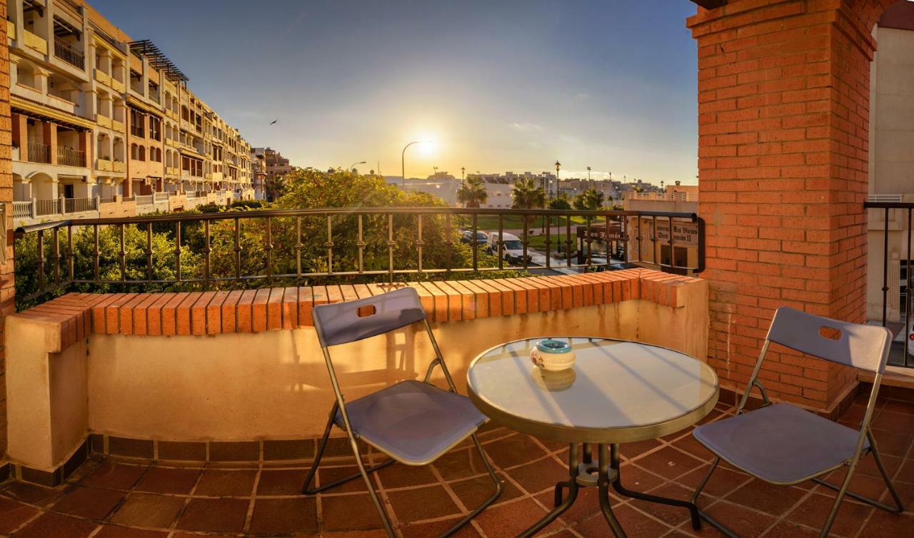 Apartamento 90 M2 En La Mejor Zona De Roquetas Roquetas de Mar Extérieur photo